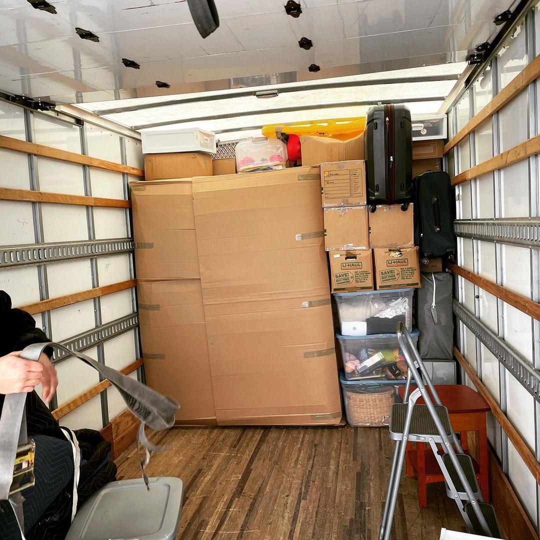 Affordable local moving and storage in Glenshaw, PA